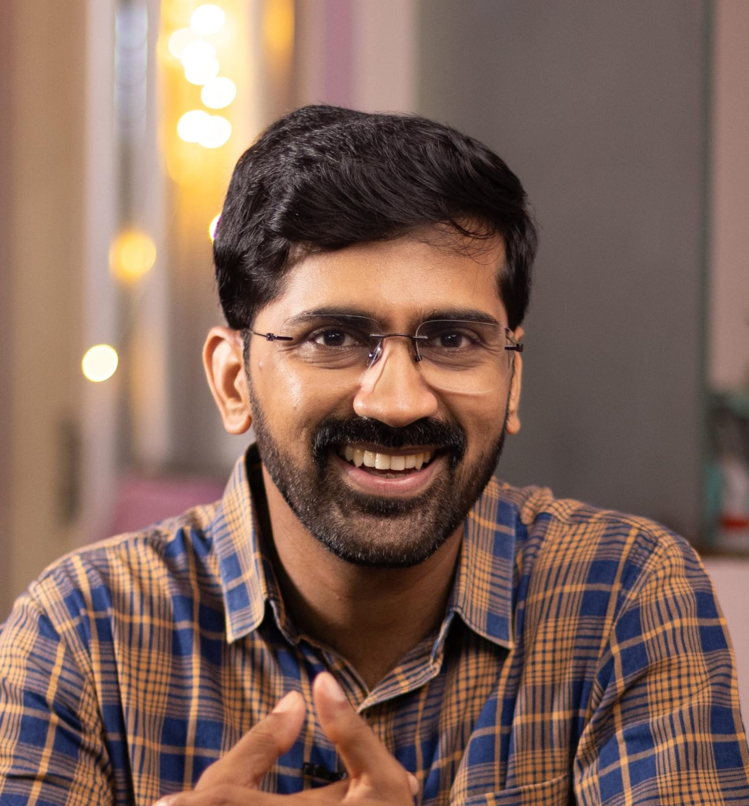 Dr. Vaisakhan Thampi